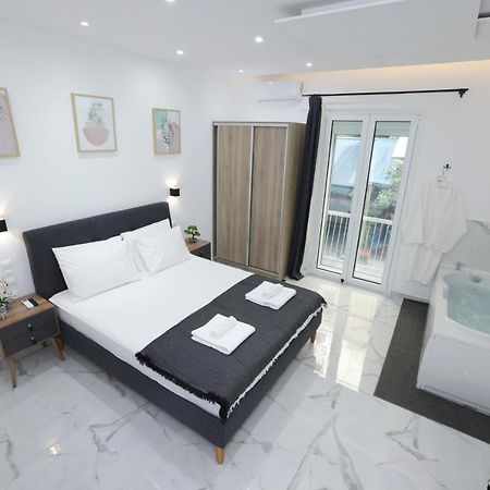 אתונה Apollo 2 Bd Jacuzzi Suite מראה חיצוני תמונה