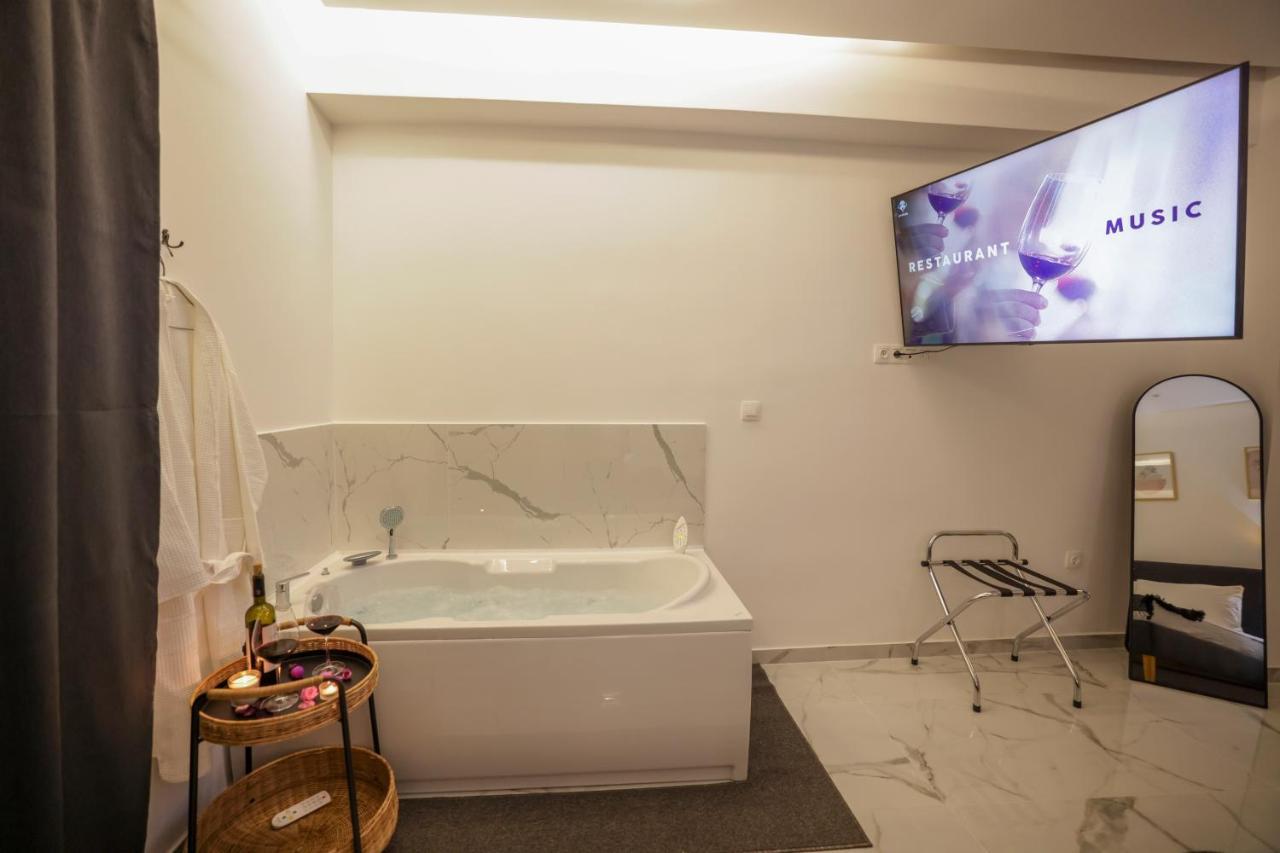 אתונה Apollo 2 Bd Jacuzzi Suite מראה חיצוני תמונה